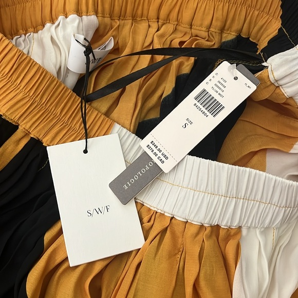 SWD Boutique Sweetener pleated maxi skirt - Picture 3 of 4